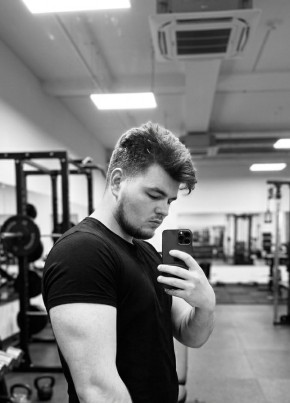 андрей из Курска 21 год
