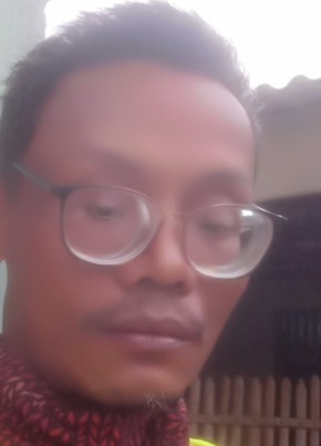 Robi, 46, Indonesia, Cikampek