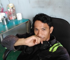 Ady, 34, Cukai