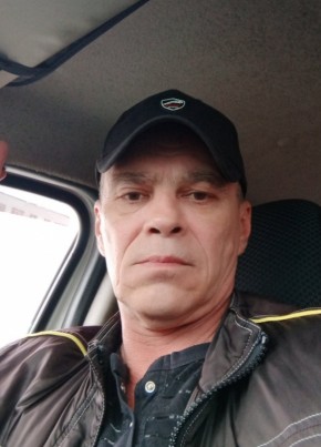 Андрей из Тюмени 54 года