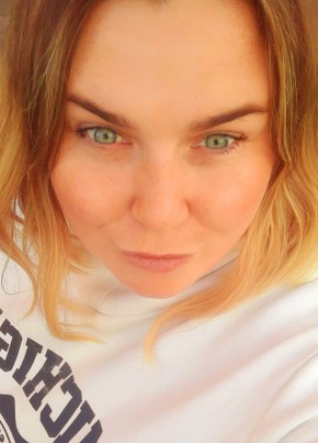 Екатерина, 32, Россия, Великий Новгород