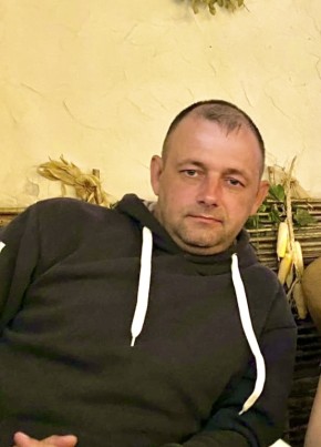 Роман из Коврова 45 лет