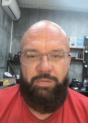 Дмитрий из Истры 42 года