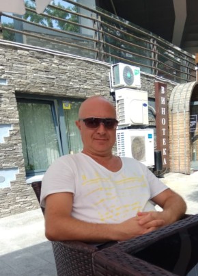 Viktor, 50, Russia, Moscow