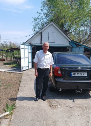 Василий из Запорожье 68 лет