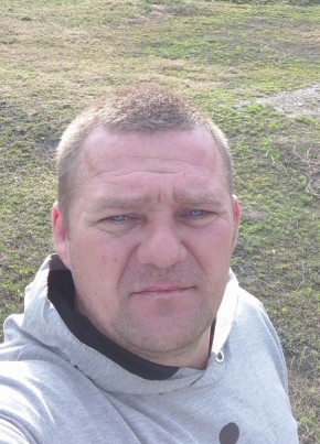 Sasha, 37, Russia, Georgiyevsk