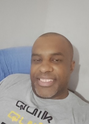 Luis Carlos из Guaratinguetá 46 лет