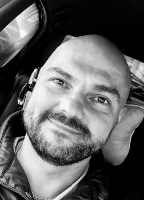 Олег из Колпино 44 года