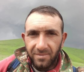 Vaxo, 35, Yerevan