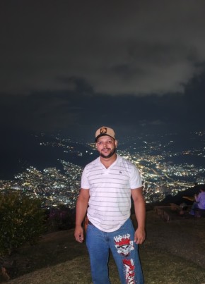 David из Medellín 25 лет