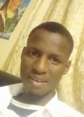Oussou, 23, République du Sénégal, Dakar