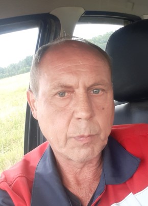 Олег из Смоленска 54 года