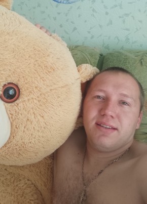 Roman, 32, Russia, Megion