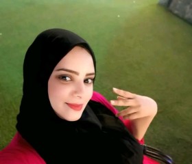 Omnia, 35, Cairo
