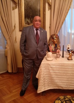 Hesham из Москвы 61 год