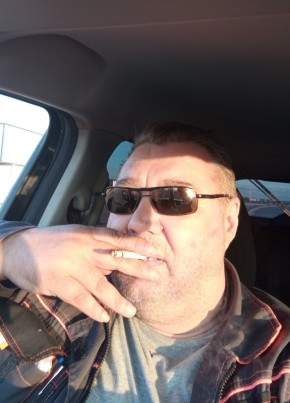 Сергей из Колпино 52 года
