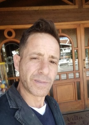 Centos, 45, Italy, Monterusciello