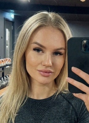 Настюша из Тюмени 27 лет