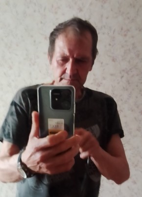 Игорь из Находки 57 лет