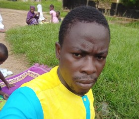 Alassane, 27, Tiassale