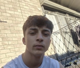 Mamoş, 19, Nagoya-shi