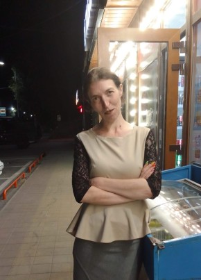 Анна из Молодогвардейска 38 лет