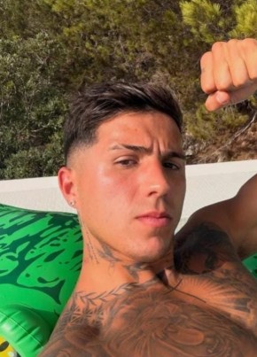 Enzo из Adrogué 25 лет