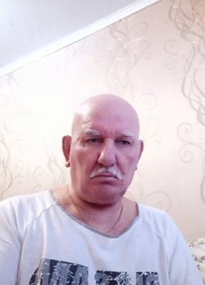 Анатолий из Спасск-Дальния 73 года