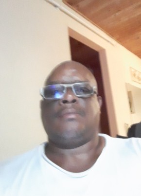 Sully jeancharle, 57, Martinique, Le Robert