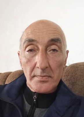 Володя из Менделеевска 60 лет