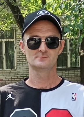 Иван, 42, Россия, Амурск