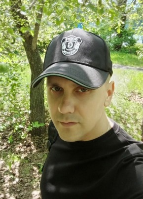 Антон из Омска 40 лет