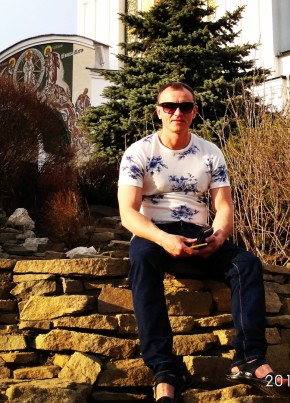 Антон, 43, Россия, Краснотурьинск