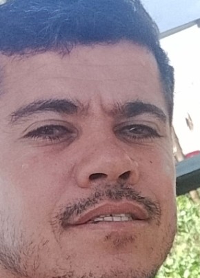 Moises из Nossa Senhora da Glória 36 лет