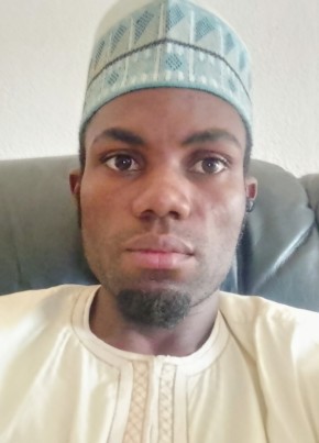 Radjulkabir, 36, Cameroon, Tchollire