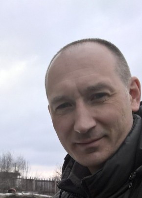 Денис из Самары 49 лет