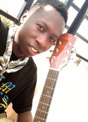 Khalid athman, 21, Kenya, Nairobi