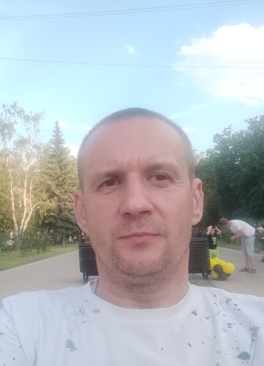 Илья, 42, Россия, Киров (Кировская обл.)