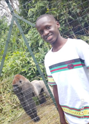 Darius из Franceville 18 лет