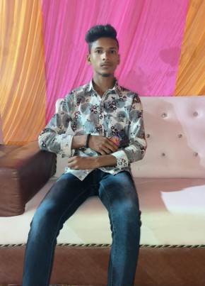 Divayansh ठाकुर, 19, India, Allahabad