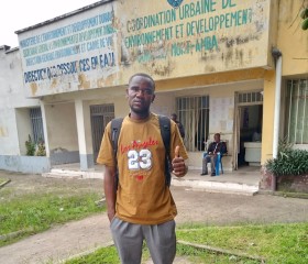 Stéphane, 25, Kinshasa