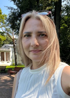 Ксюша из Москвы 46 лет