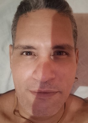 José из Maracay 49 лет