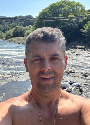 Виталий из Сочи 43 года