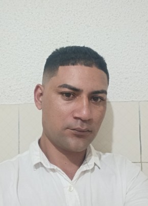 Apolinar из Santafe de Bogotá 34 года