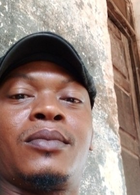 MDjallo, 41, República da Guiné-Bissau, Bissau