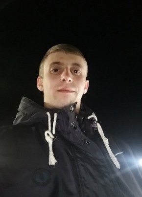 Артем, 26, Россия, Линево