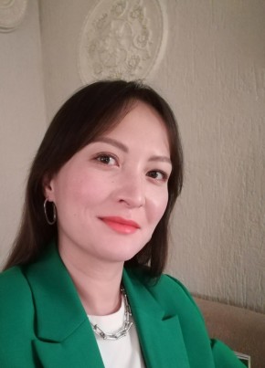 Лилия, 39, Россия, Екатеринбург