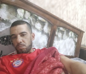 Hakim, 36, Khenchela