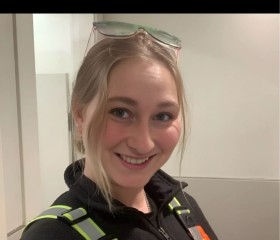 Michelle Craig, 35, Tbilisi